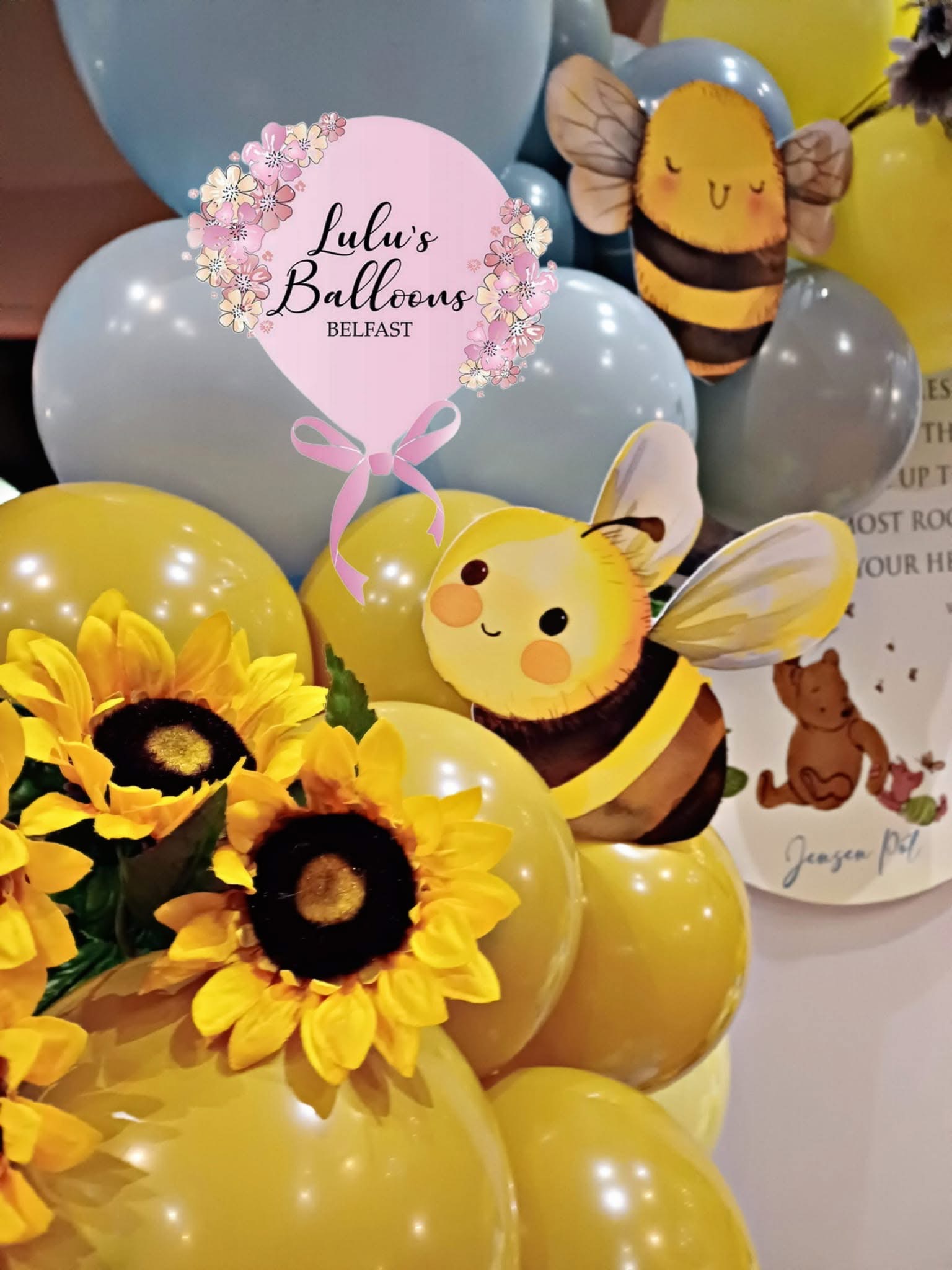 Themed table centrepiece with character display